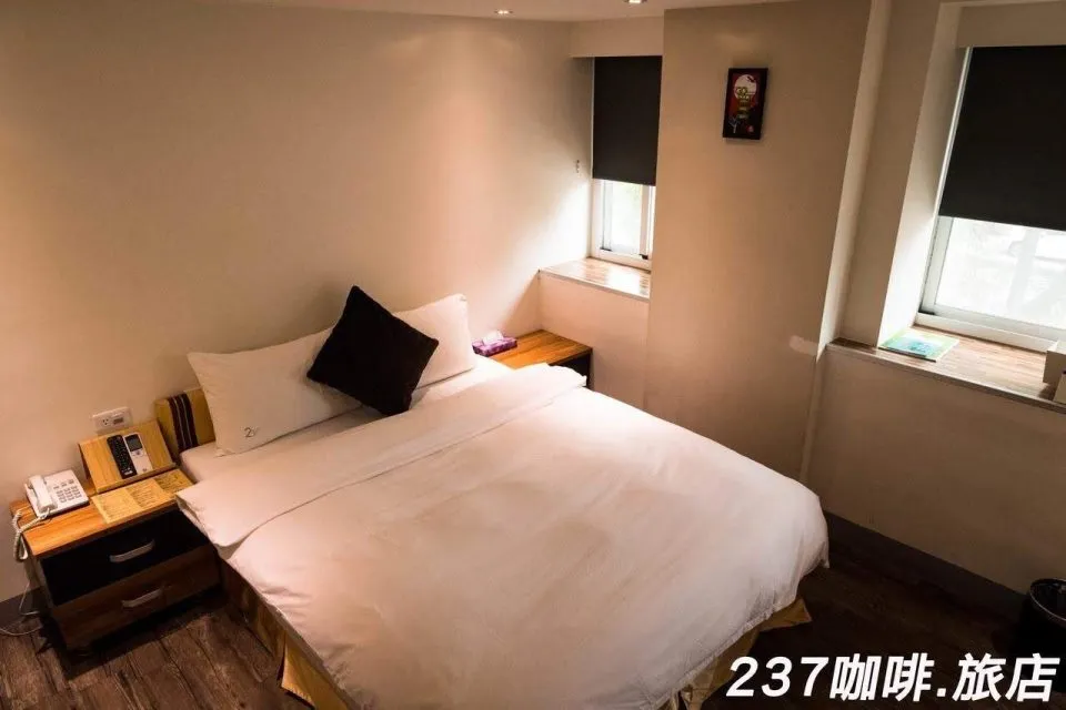 237 Hotel 重機主題旅店 20 - Travel of Rice 小米遊記
