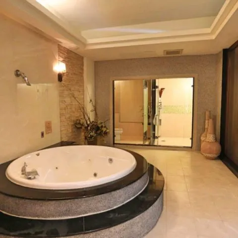 310_1_70_TINY-600x600.webp
