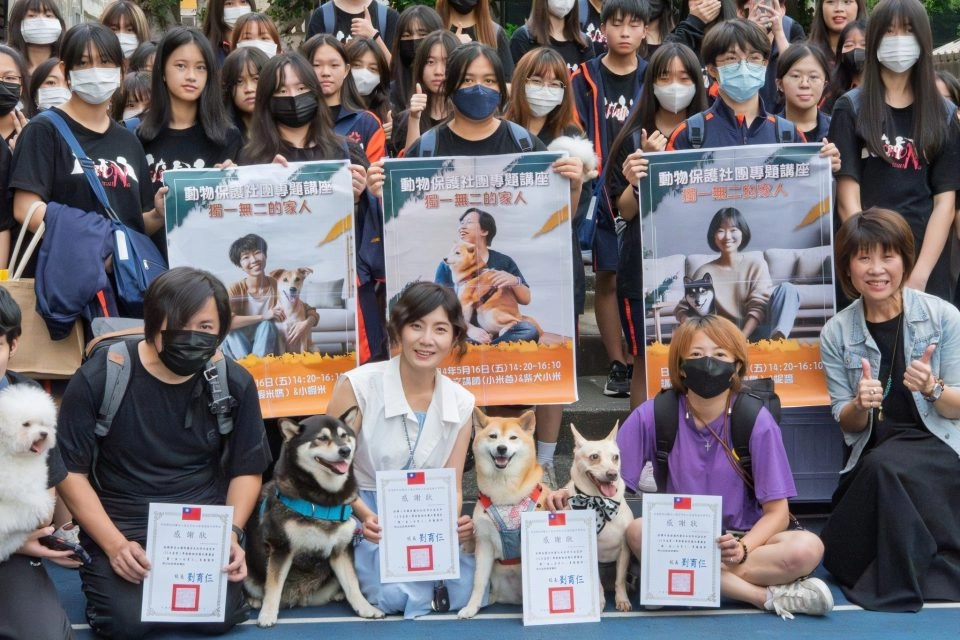 關於校園巡迴 16 - Travel of Rice 小米遊記